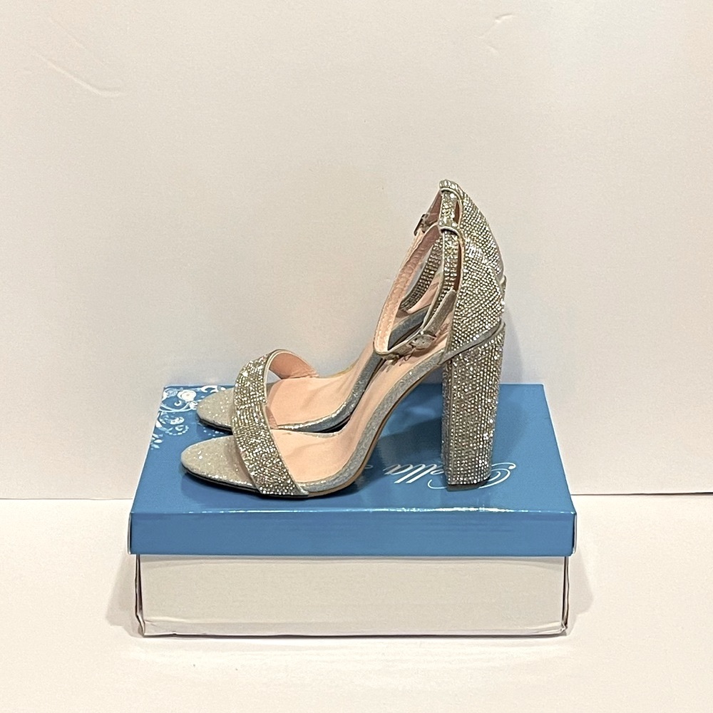 Open Toe Rhinestone Sandals - Picture 4 of 10